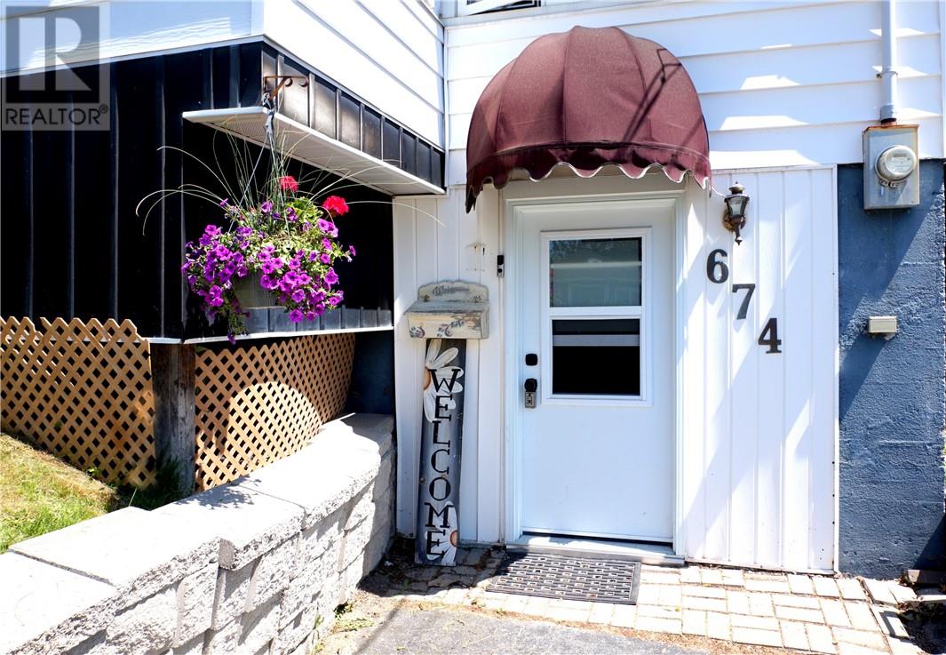 674 Charlotte Street, Sudbury, Ontario  P3E 4C2 - Photo 4 - 2127990