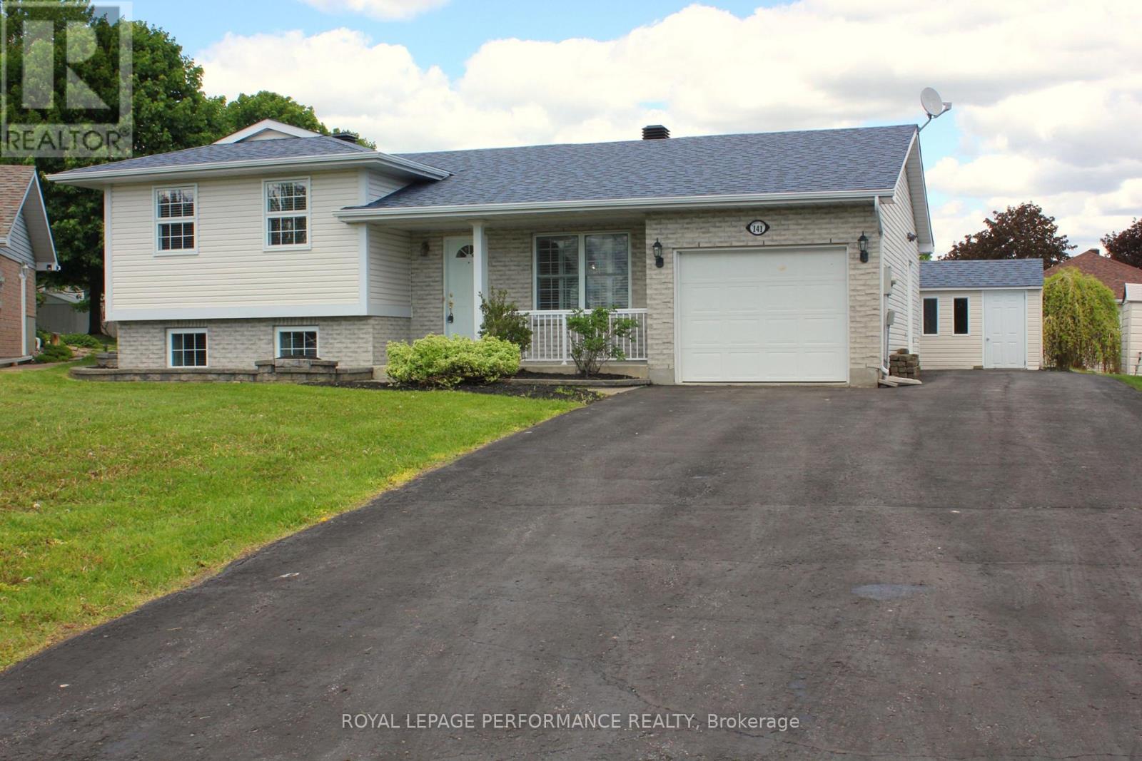 141 Markell Crescent, Cornwall, Ontario  K6H 6X2 - Photo 1 - X13220368