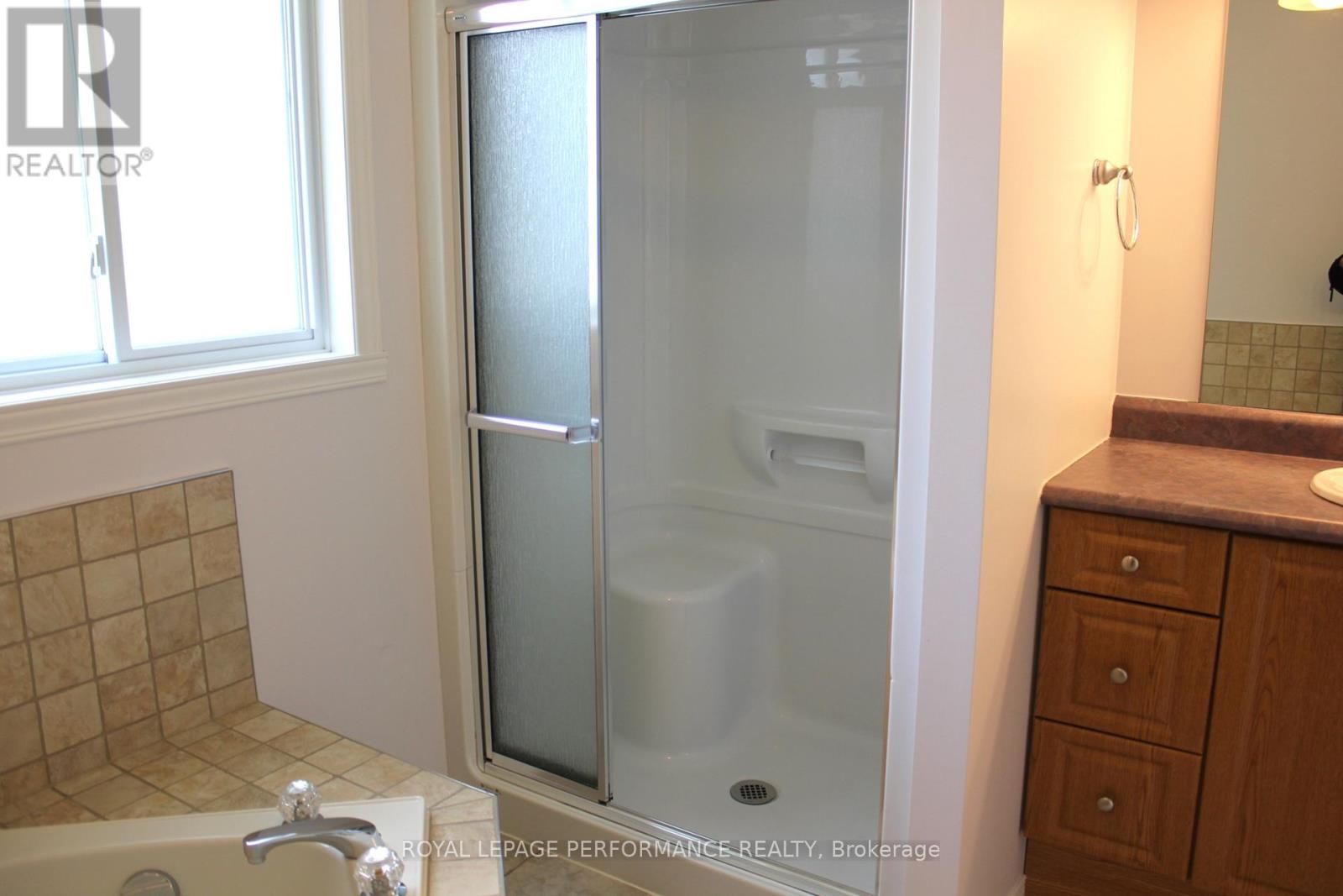 141 Markell Crescent, Cornwall, Ontario  K6H 6X2 - Photo 25 - X13220368
