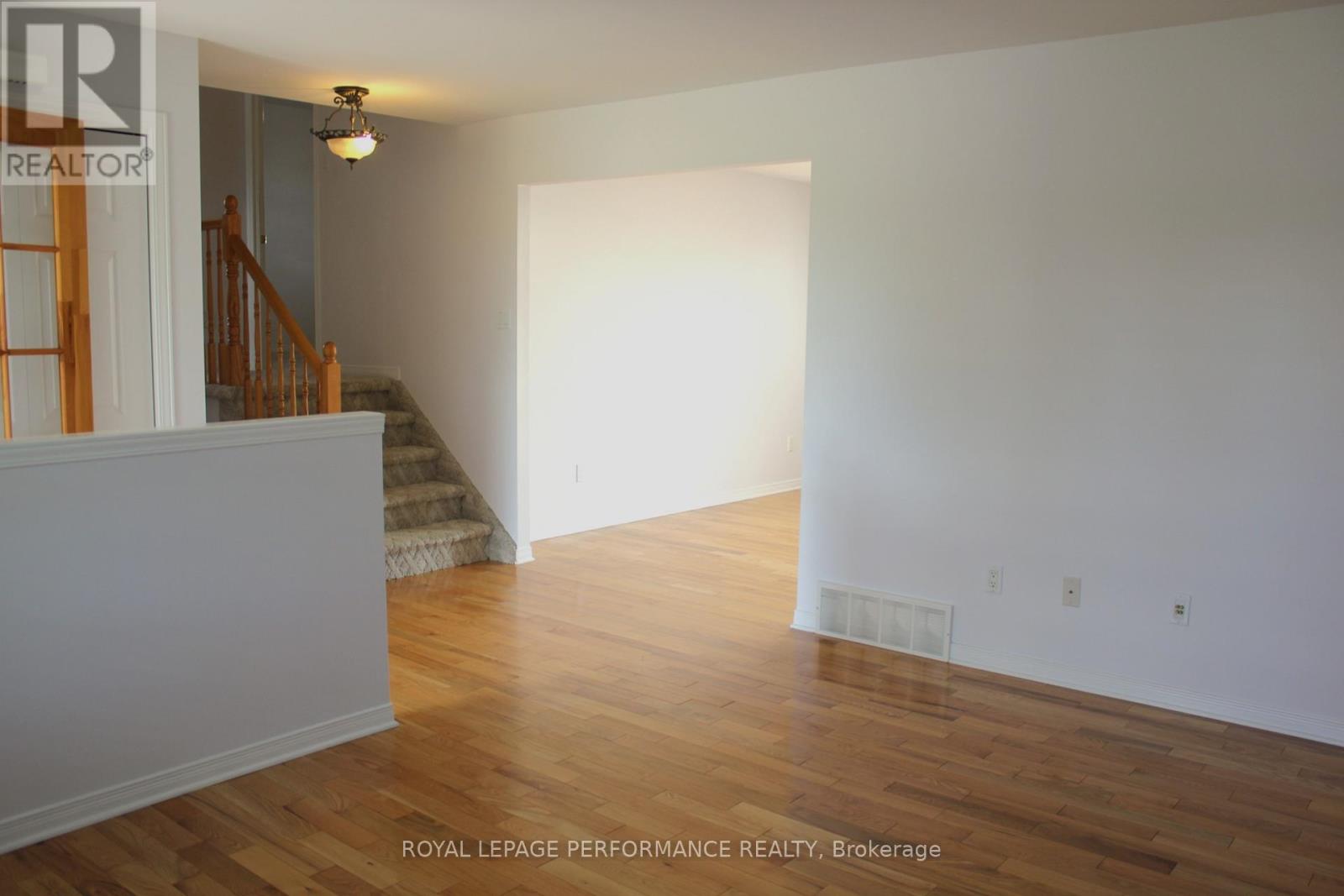141 Markell Crescent, Cornwall, Ontario  K6H 6X2 - Photo 9 - X13220368