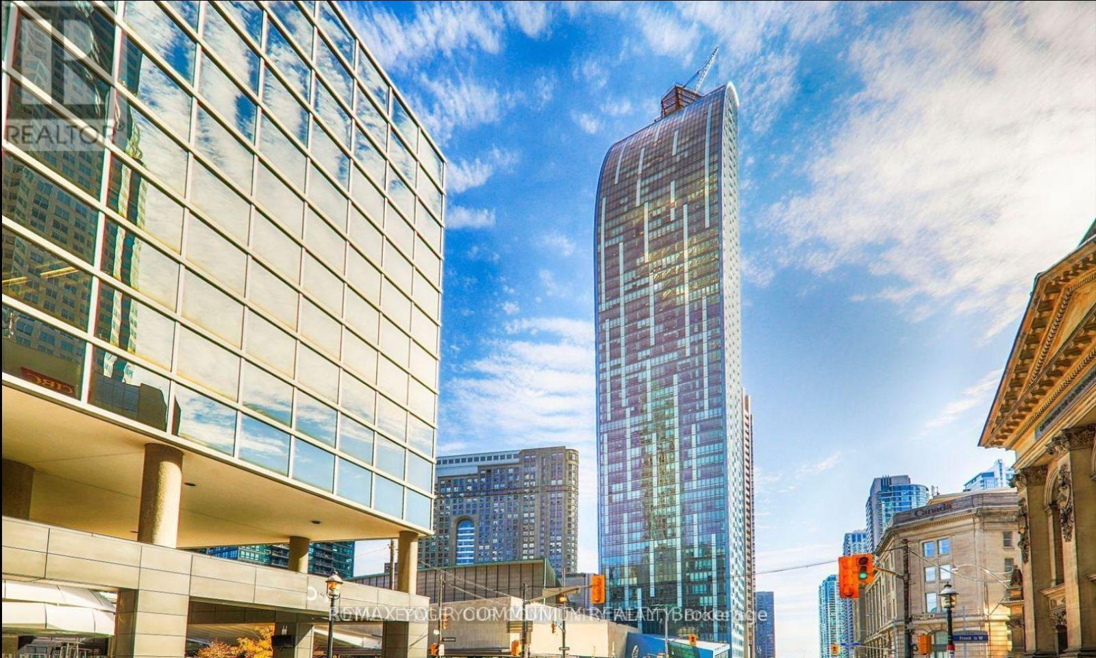 2805 - 8 The Esplanade, Toronto, Ontario  M5E 0A6 - Photo 4 - C13220350