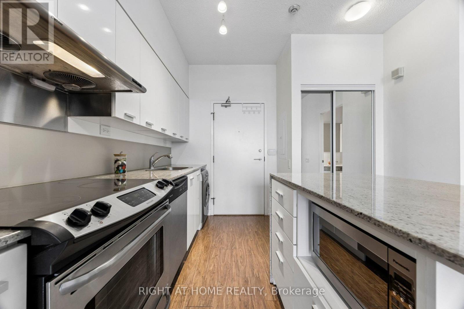 2306 - 29 Singer Court, Toronto, Ontario  M2K 0B3 - Photo 9 - C13220364