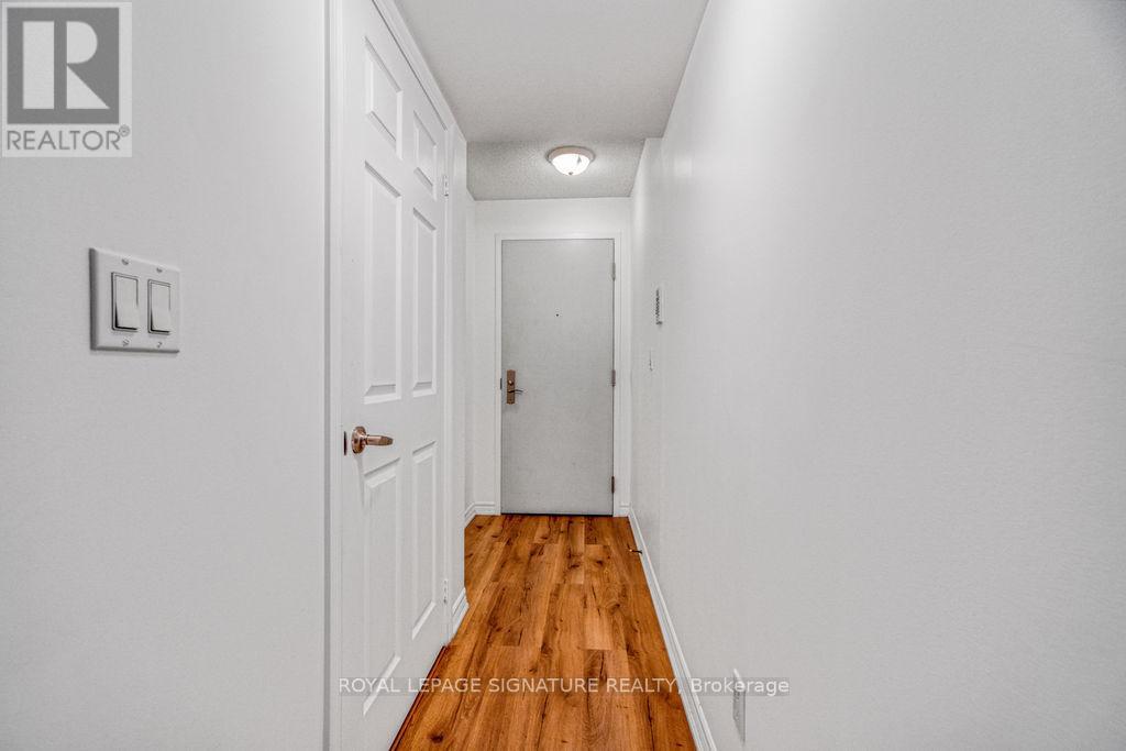 1914 - 761 Bay Street, Toronto, Ontario  M5G 2R2 - Photo 15 - C13220402