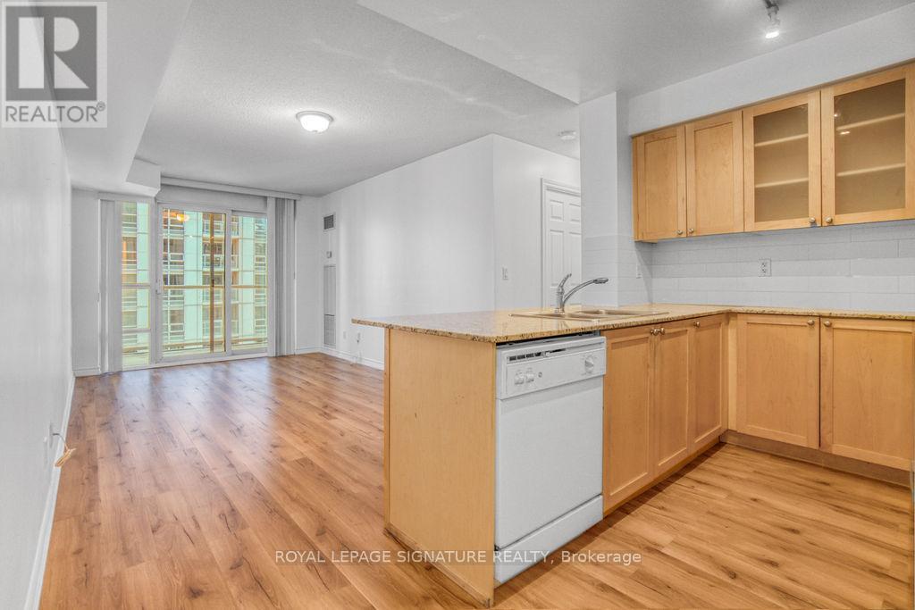 1914 - 761 Bay Street, Toronto, Ontario  M5G 2R2 - Photo 16 - C13220402