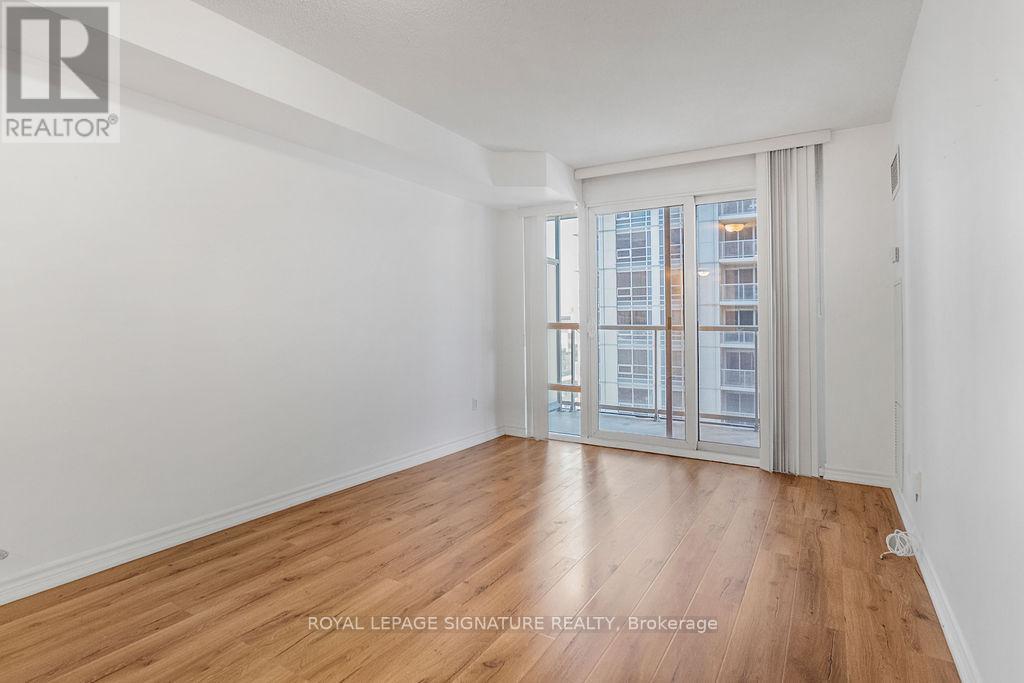 1914 - 761 Bay Street, Toronto, Ontario  M5G 2R2 - Photo 18 - C13220402