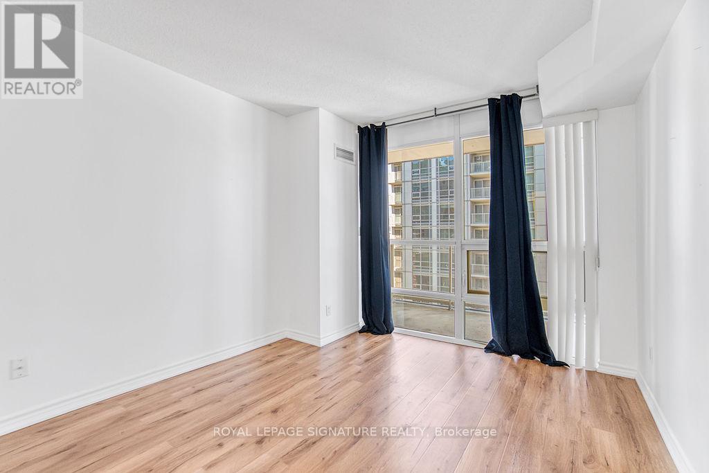 1914 - 761 Bay Street, Toronto, Ontario  M5G 2R2 - Photo 26 - C13220402
