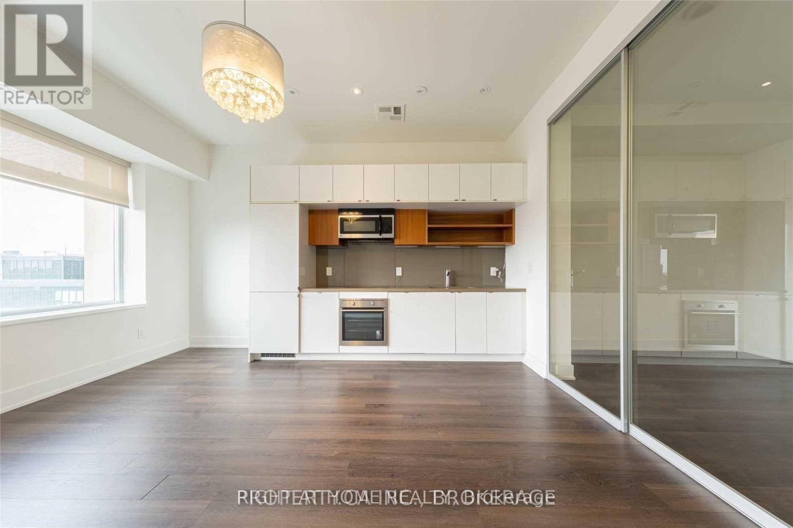 1023 - 111 St Clair Avenue W, Toronto, Ontario  M4V 1N5 - Photo 2 - C13220450
