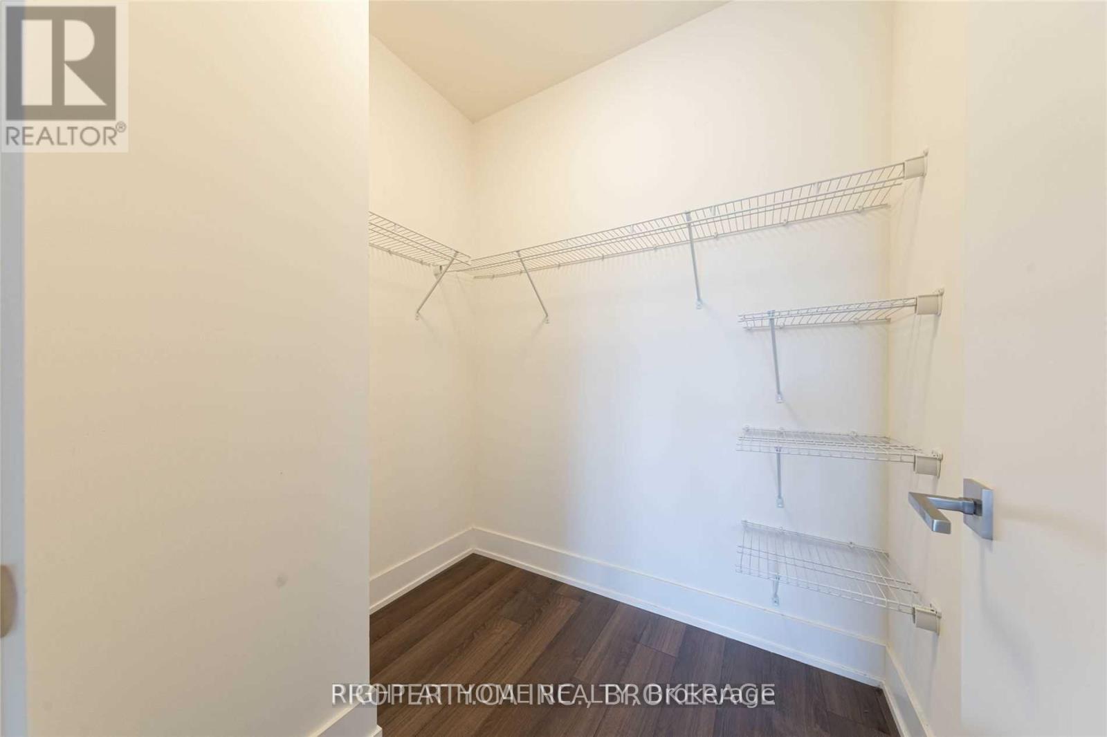 1023 - 111 St Clair Avenue W, Toronto, Ontario  M4V 1N5 - Photo 6 - C13220450