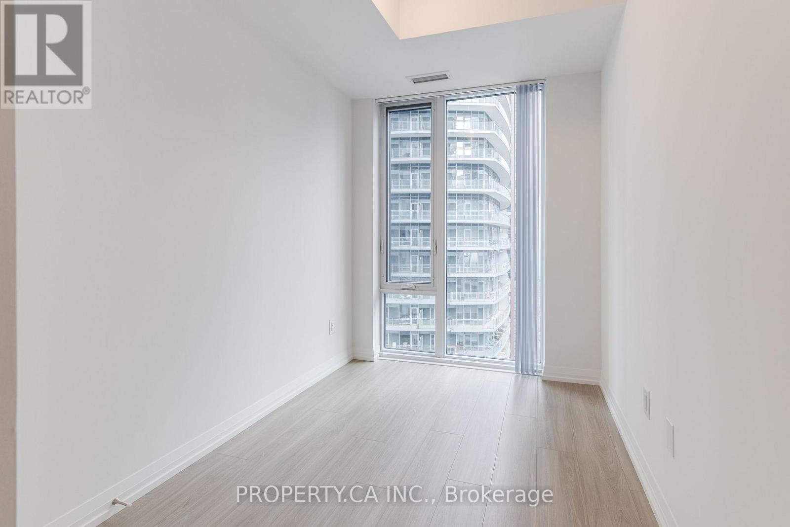 2709 - 8 Widmer Street, Toronto, Ontario  M5V 0W6 - Photo 10 - C13220488