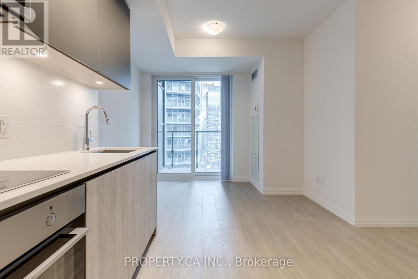 2709 - 8 Widmer Street, Toronto, Ontario  M5V 0W6 - Photo 8 - C13220488