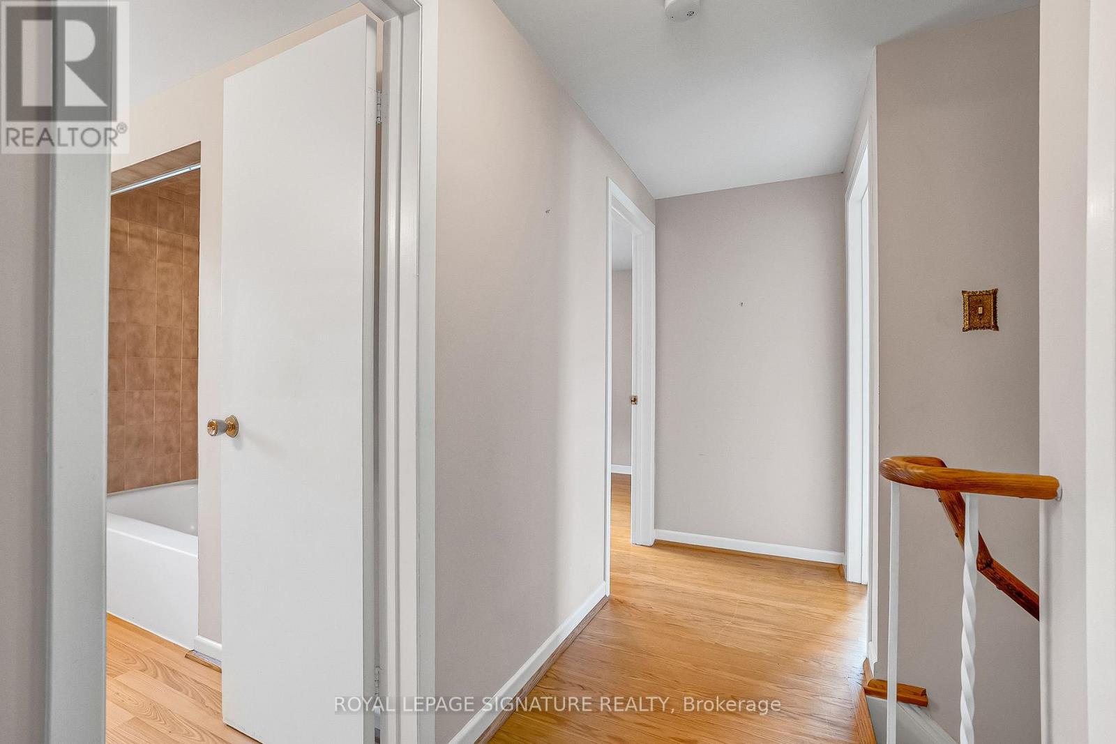 9 Mollard Road, Toronto, Ontario  M1S 2L7 - Photo 17 - E13220474