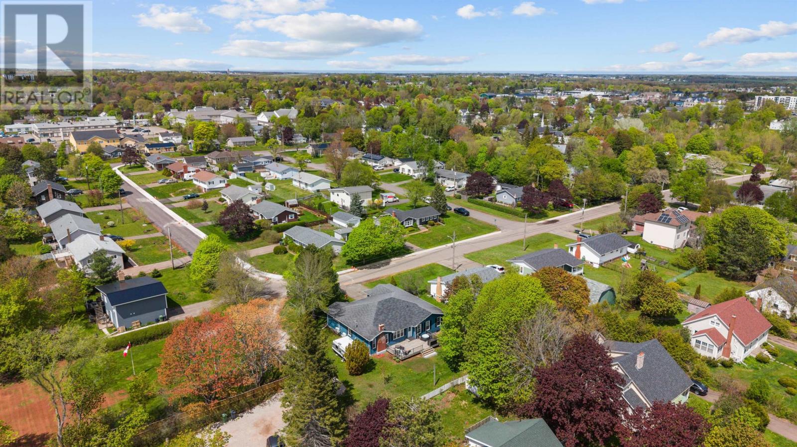 10 Mackay Drive, Charlottetown, Prince Edward Island  C1A 5W1 - Photo 4 - 202612747