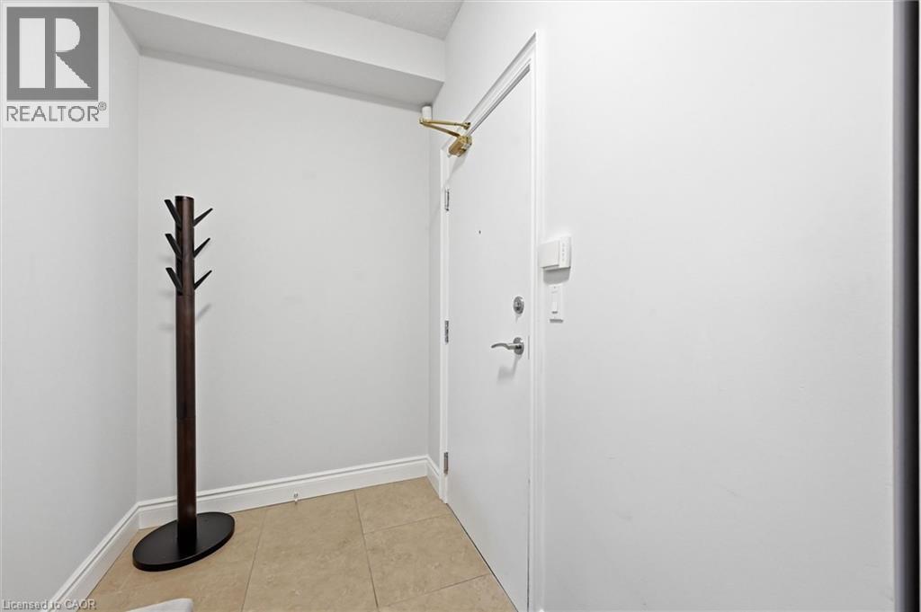 1477 Lakeshore Road Unit# 305, Burlington, Ontario  L7S 1B5 - Photo 9 - 40833465
