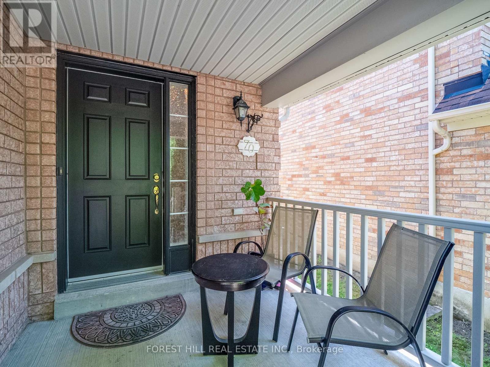 70 Shoniker Drive, Newmarket, Ontario  L3X 2Y7 - Photo 3 - N13220378