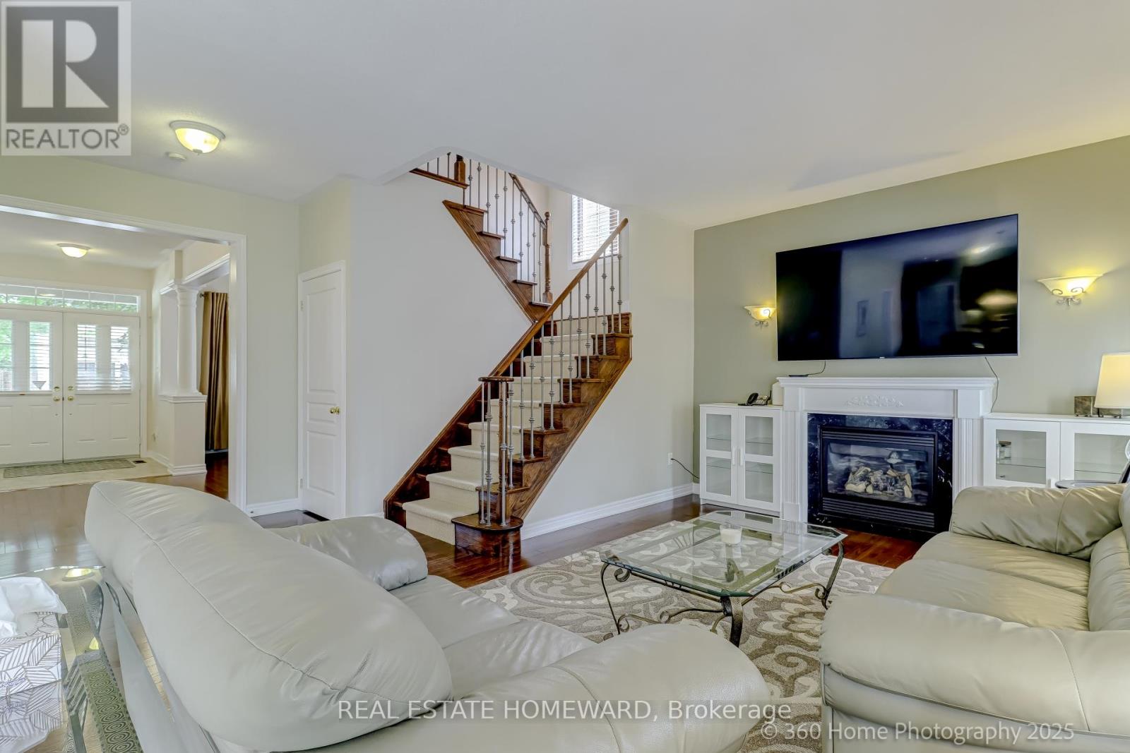 9 Tarmack Drive, Richmond Hill, Ontario  L4E 0E6 - Photo 10 - N13220444