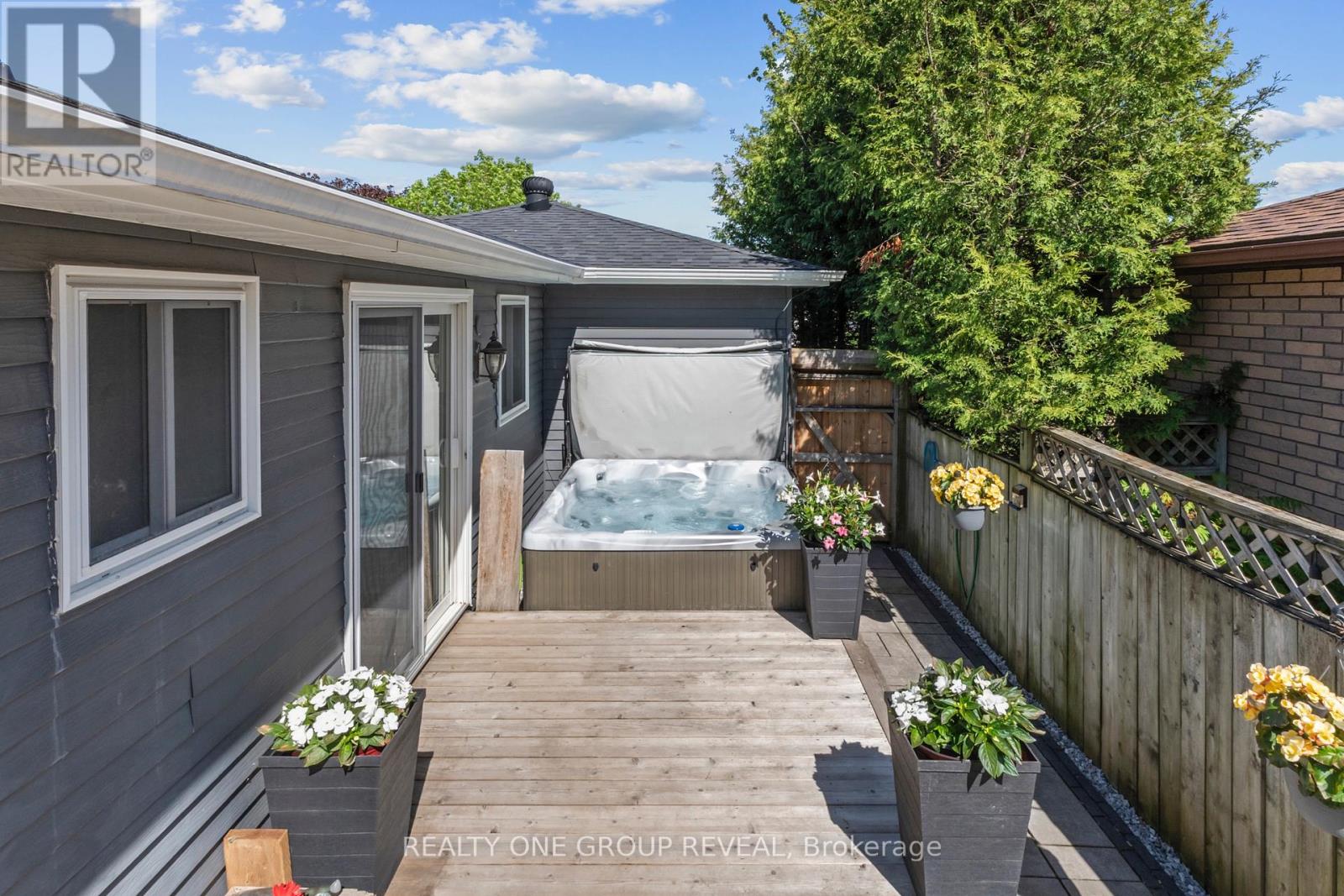 42 Sinclair Court, Barrie, Ontario  L4N 5X8 - Photo 35 - S13220352