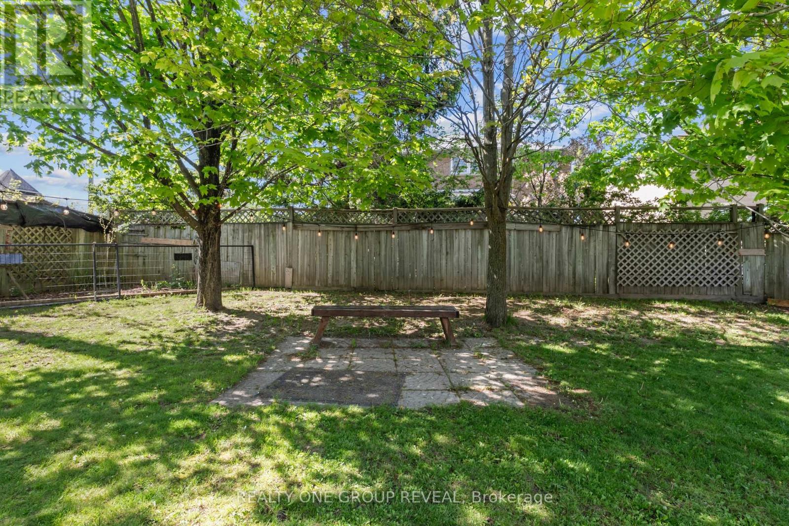 42 Sinclair Court, Barrie, Ontario  L4N 5X8 - Photo 39 - S13220352