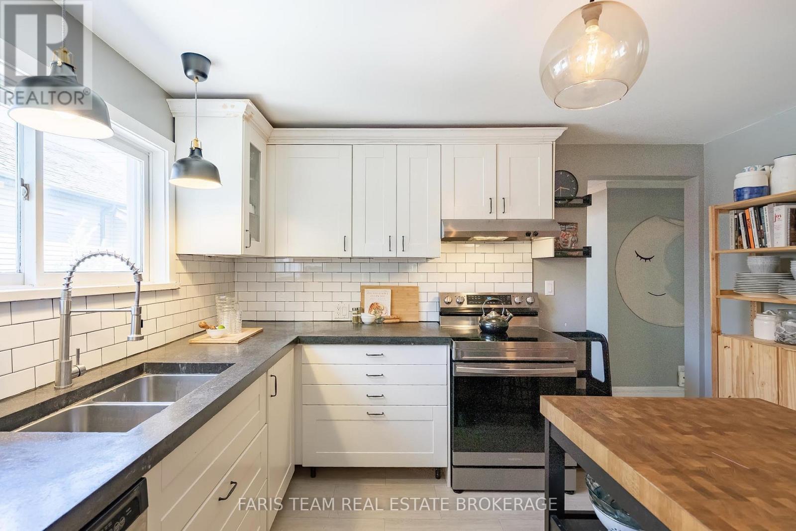 4182 County Road 124, Clearview, Ontario  L0M 1P0 - Photo 7 - S13220508