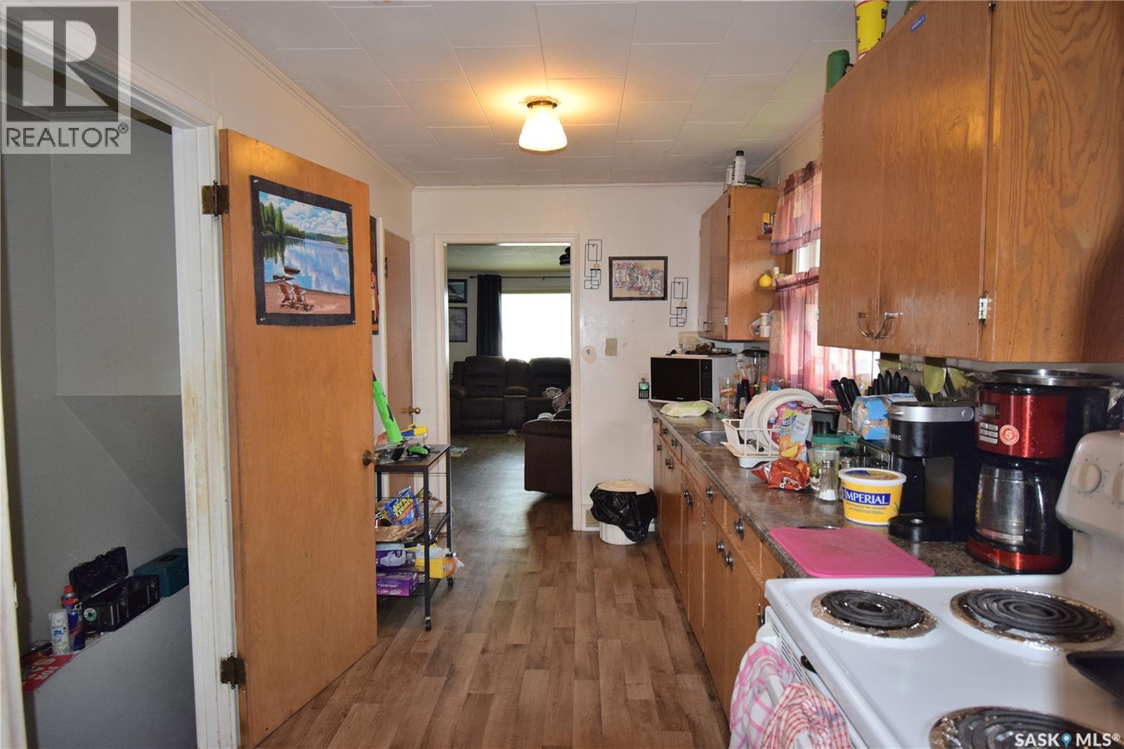 579 25th Street E, Prince Albert, Saskatchewan  S6V 1T4 - Photo 3 - SK037763