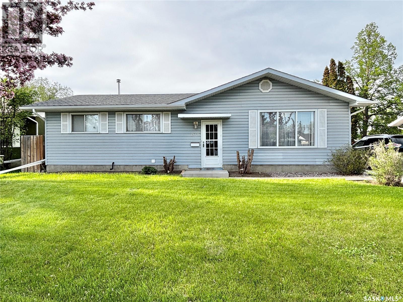 2606 37th STREET W, Saskatoon, Saskatchewan