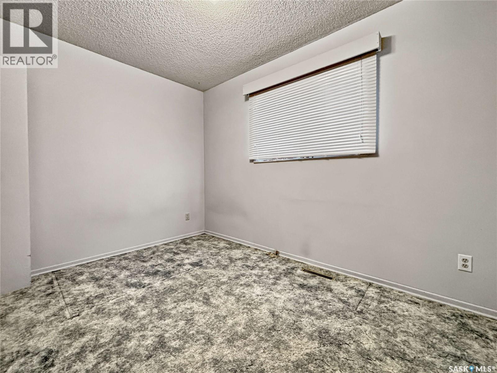2606 37th Street W, Saskatoon, Saskatchewan  S7L 4E8 - Photo 12 - SK037729