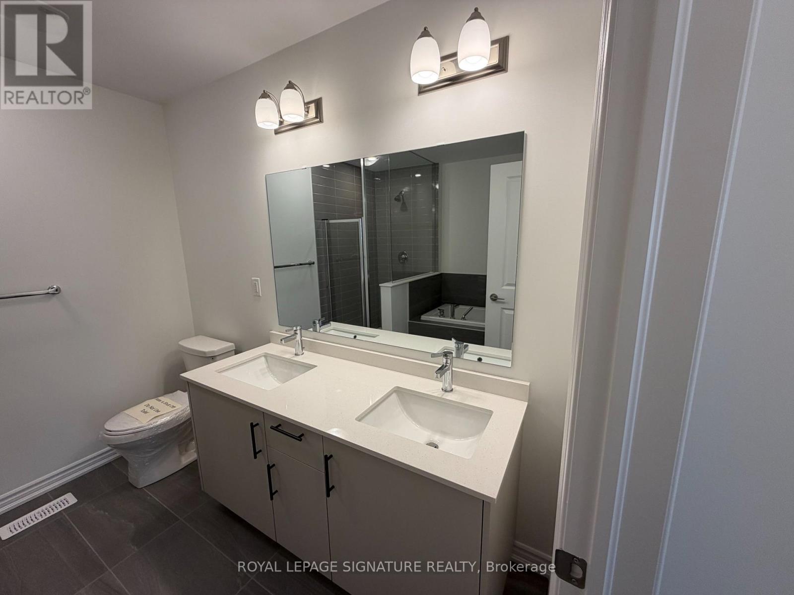 1460 Chamomile Crescent W, Milton, Ontario  L9E 2E9 - Photo 15 - W13220328