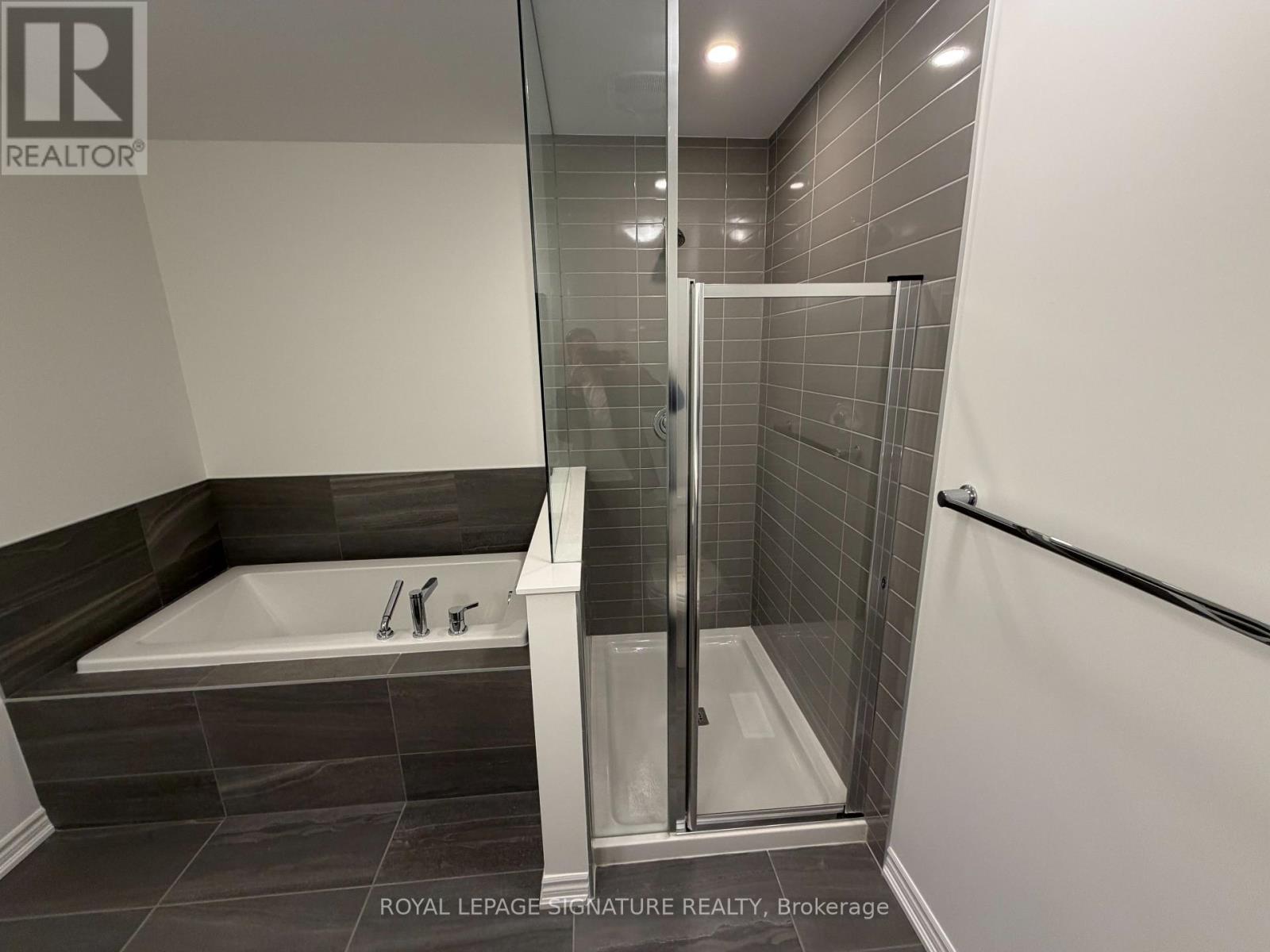 1460 Chamomile Crescent W, Milton, Ontario  L9E 2E9 - Photo 16 - W13220328