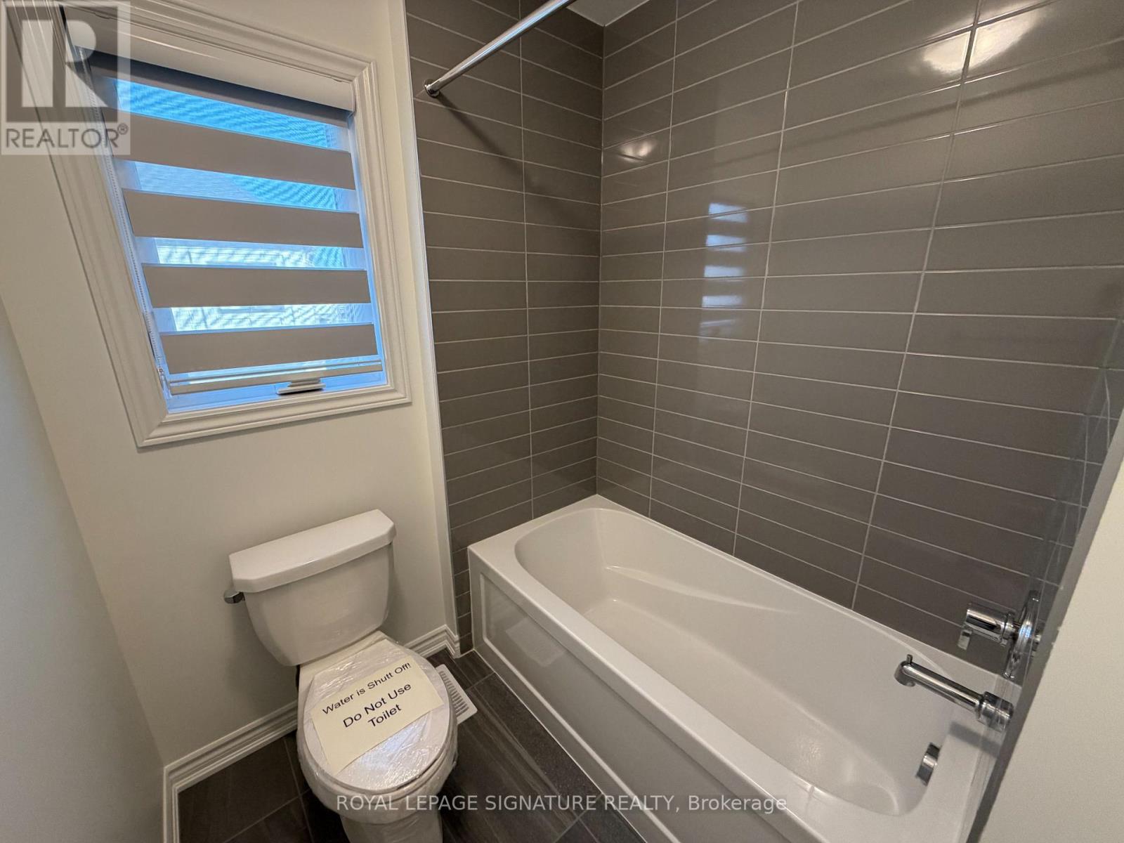 1460 Chamomile Crescent W, Milton, Ontario  L9E 2E9 - Photo 19 - W13220328
