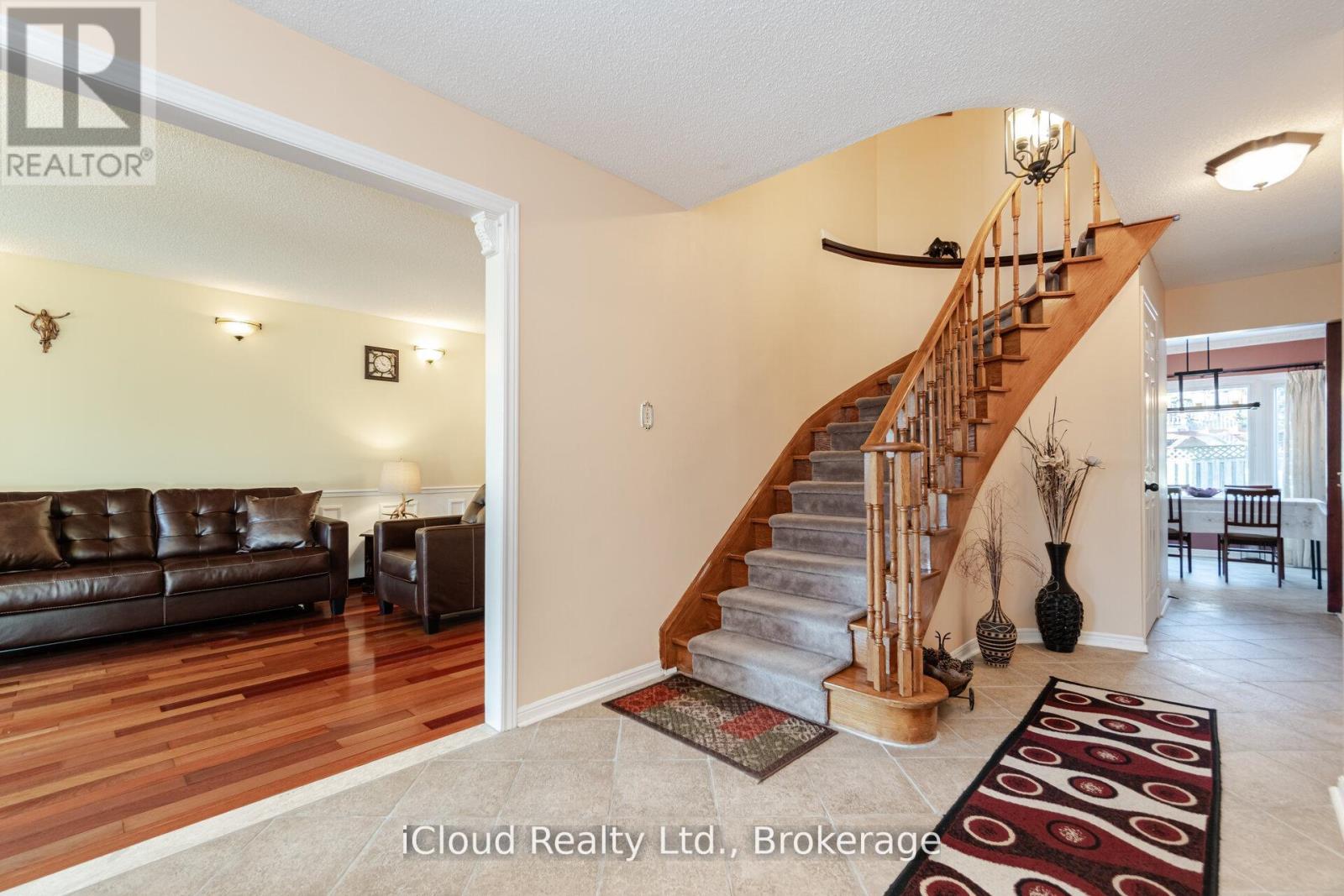 1615 Sir Monty's Drive, Mississauga, Ontario  L5N 4R1 - Photo 17 - W13220398