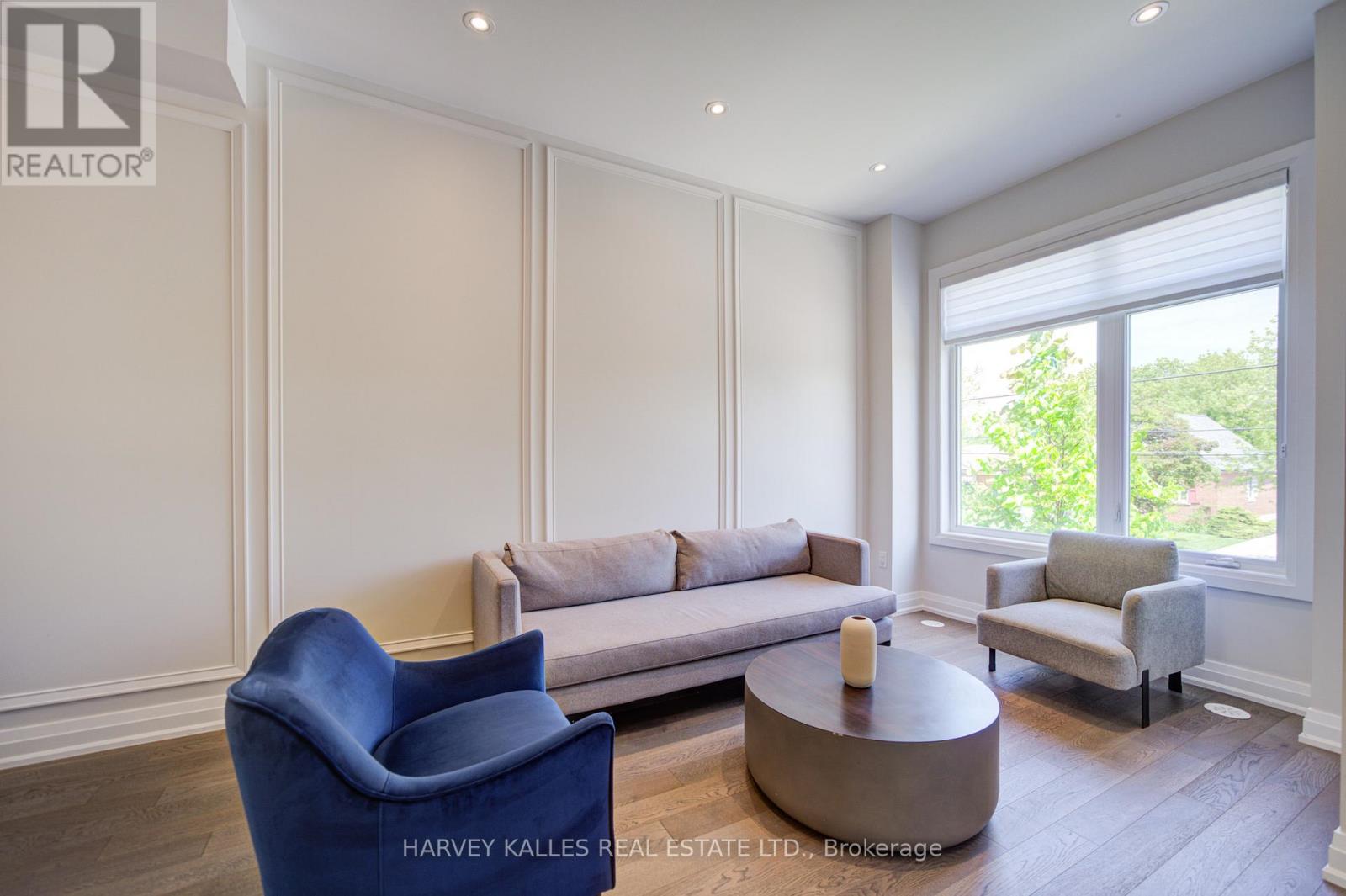 1130a Islington Avenue, Toronto, Ontario  M8Z 0G6 - Photo 8 - W13220416