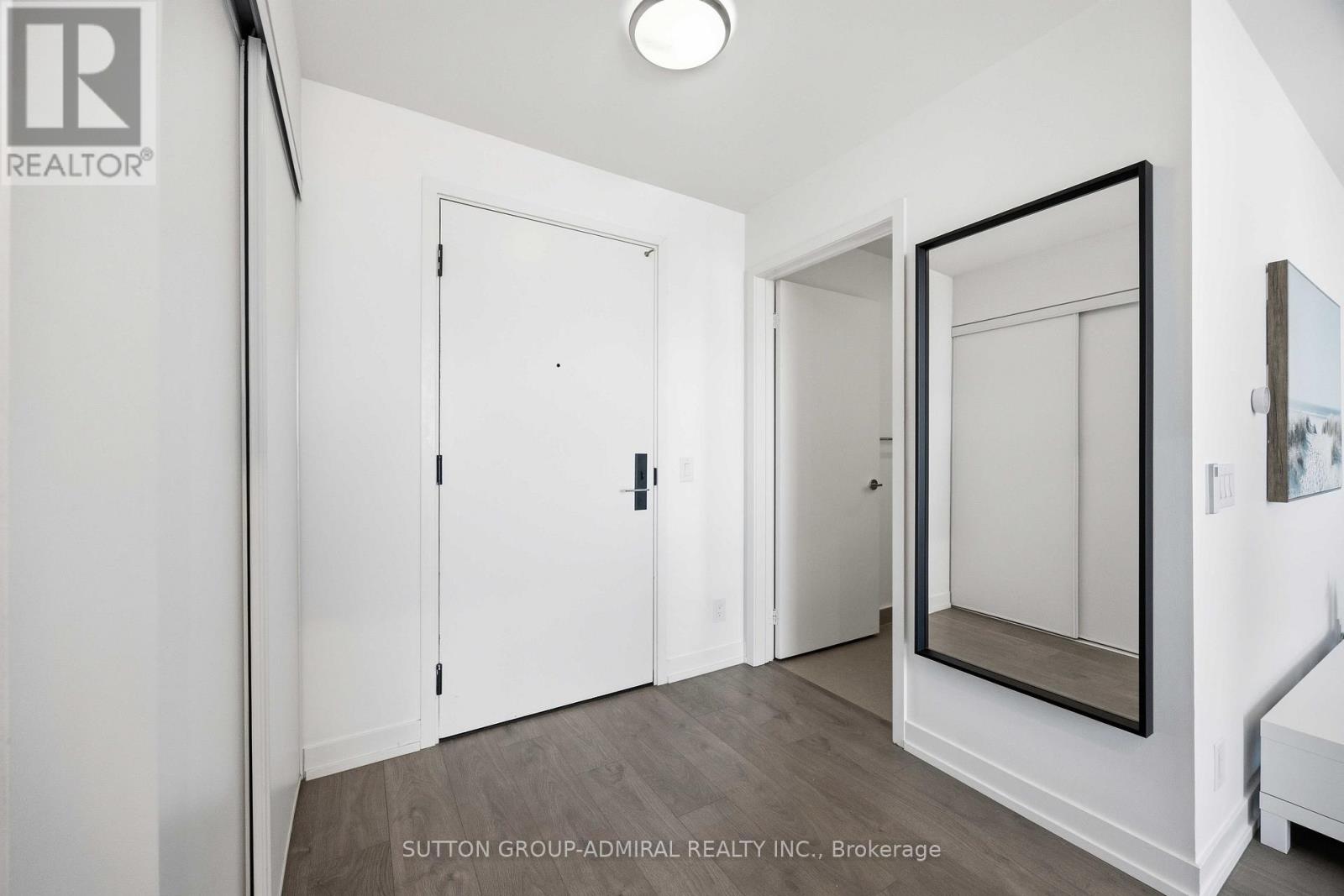 902 - 270 Dufferin Street, Toronto, Ontario  M6K 0H8 - Photo 4 - W13220446