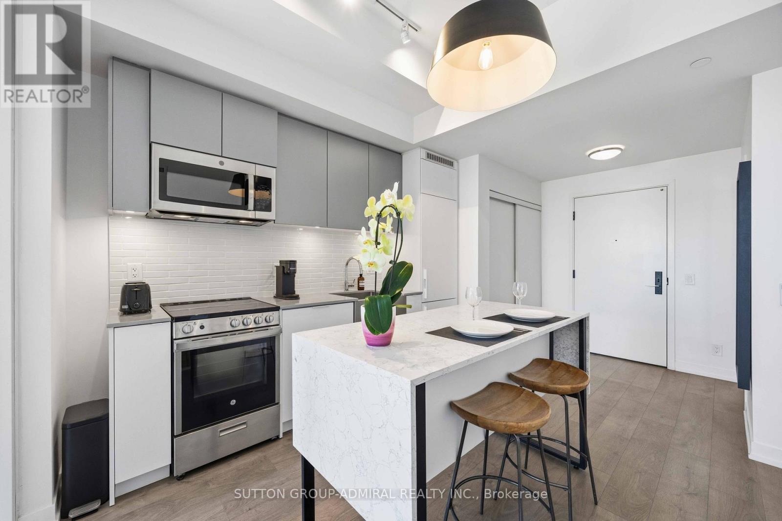 902 - 270 Dufferin Street, Toronto, Ontario  M6K 0H8 - Photo 7 - W13220446