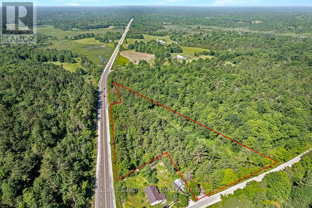115 DORAN ROAD, Tay Valley, Ontario