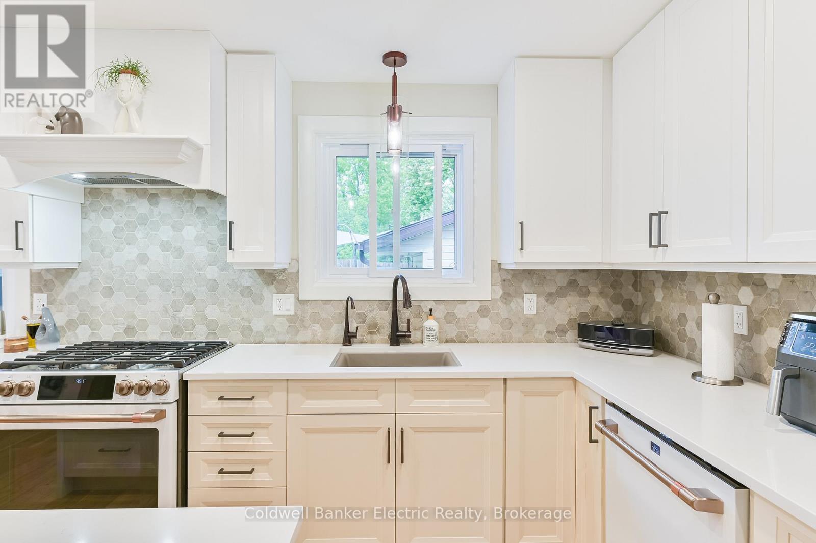 872 Cumberland Avenue, Peterborough, Ontario  K9H 7B2 - Photo 11 - X13220690