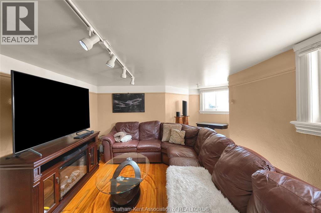 325 Wellington Street West, Chatham, Ontario  N7M 1K2 - Photo 45 - 26012639