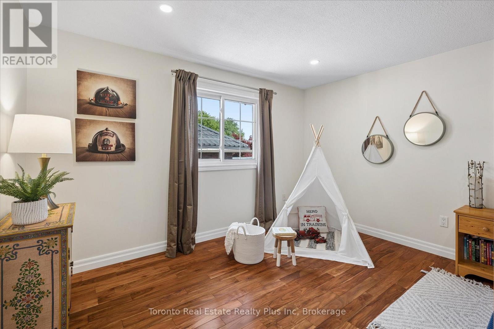 109 Ashberry Place, Waterloo, Ontario  N2T 1G8 - Photo 24 - X13220086