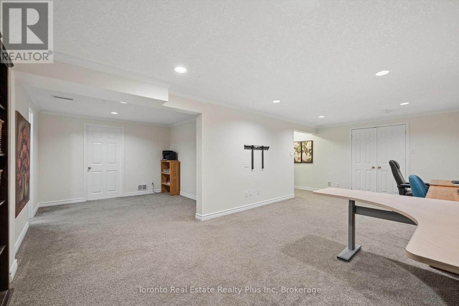 109 Ashberry Place, Waterloo, Ontario  N2T 1G8 - Photo 33 - X13220086