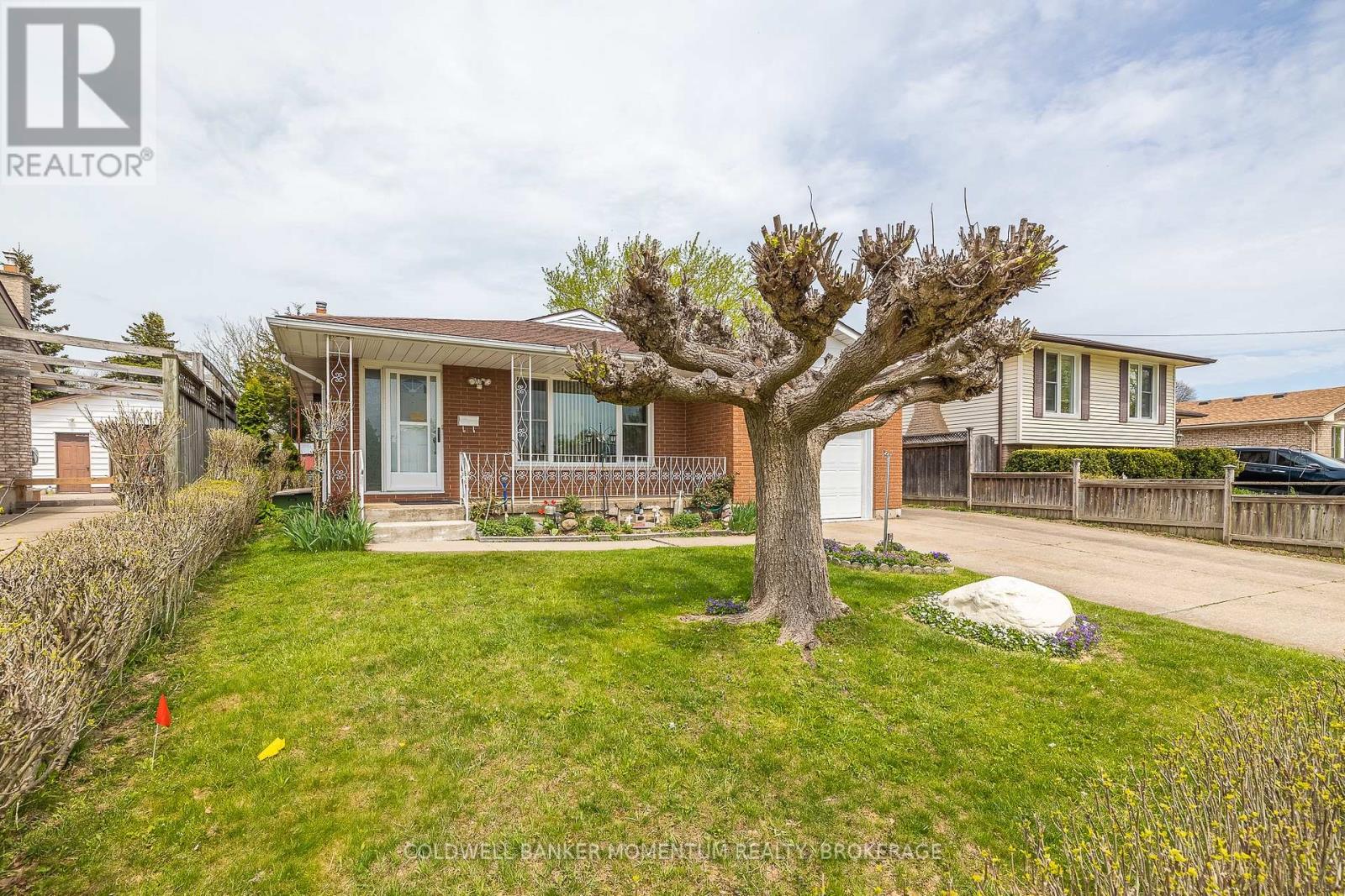4177 Brookdale Drive, Niagara Falls, Ontario  L2H 2A9 - Photo 3 - X13220874