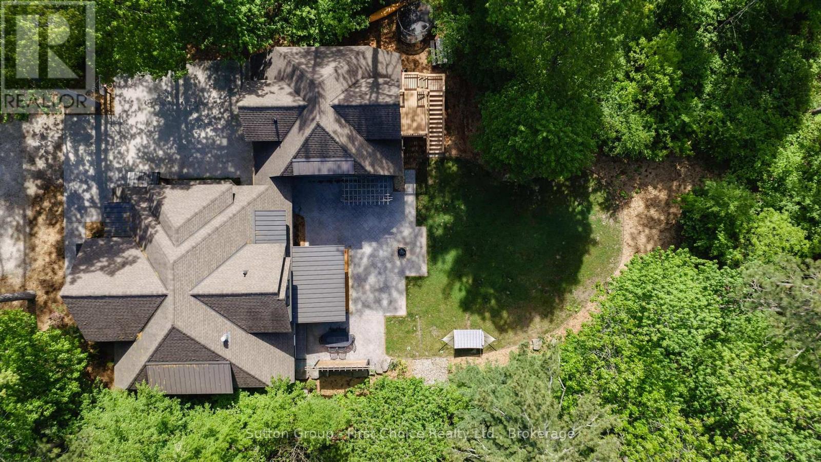 9924 Pinery Lane, Lambton Shores, Ontario  N0M 1T0 - Photo 43 - X13220650