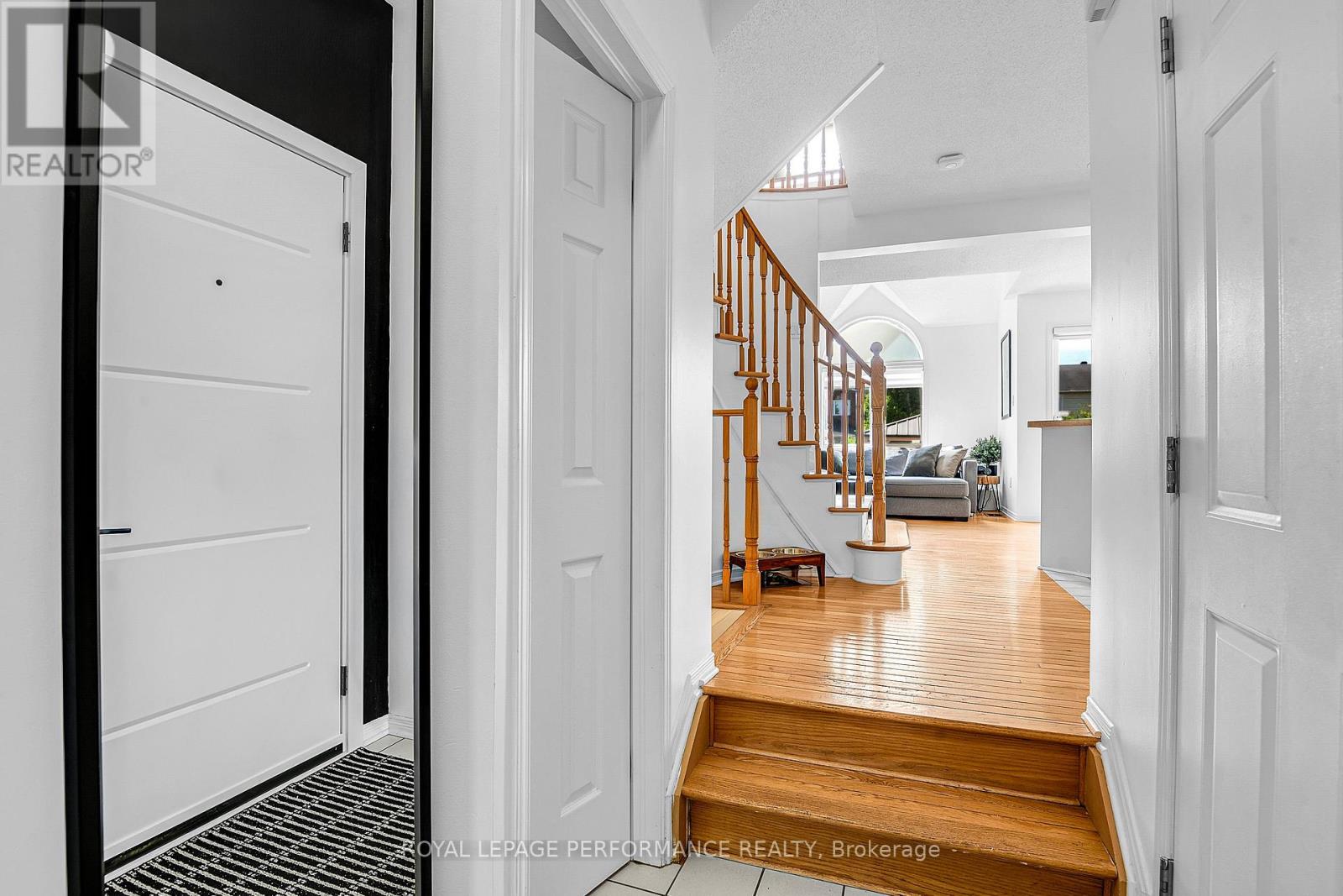 4310 Sunwood Crescent, Ottawa, Ontario K1J 1B9 - Photo 5 - X13220738