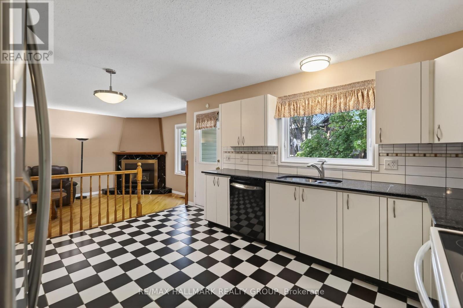 307 Beechgrove Avenue, Ottawa, Ontario K1Z 6R4 - Photo 16 - X13220946