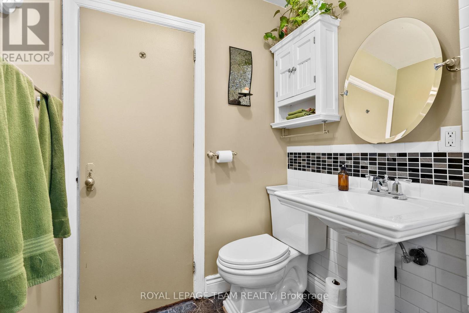 421 Greenwood Avenue, Ottawa, Ontario  K2A 0X5 - Photo 12 - X13220966