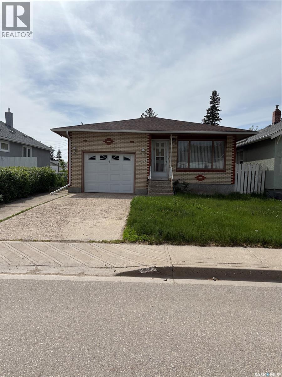 1058 Montague Street, Regina, Saskatchewan S4T 3H5 - Photo 1 - SK037572
