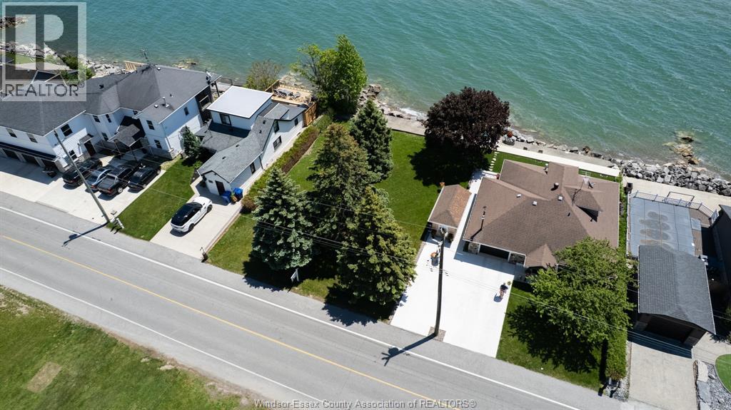 1351 Heritage Road, Kingsville, Ontario  N8H 4C9 - Photo 12 - 25031106
