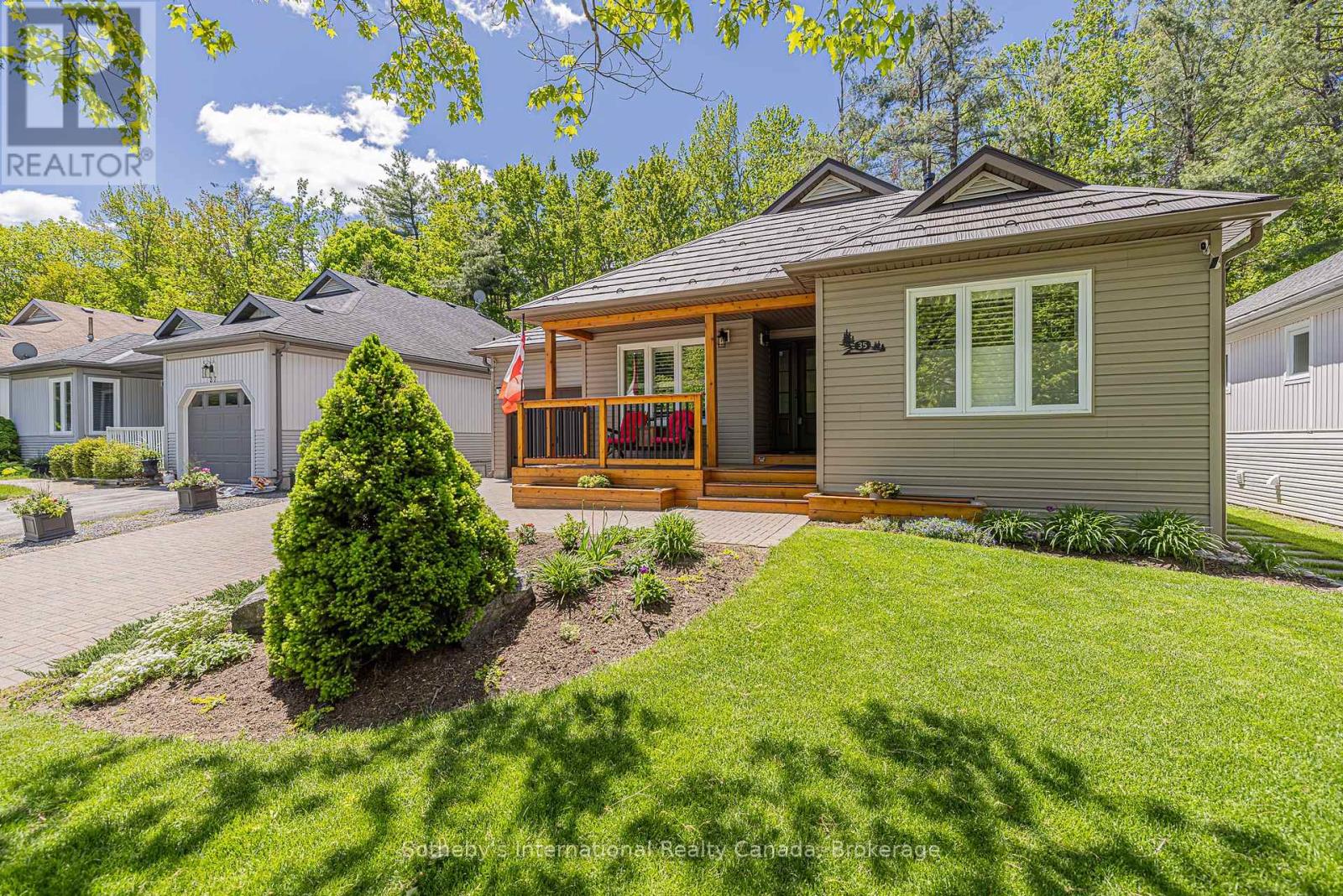 35 Pineridge Gate, Gravenhurst, Ontario  P1P 1Y4 - Photo 2 - X12991112
