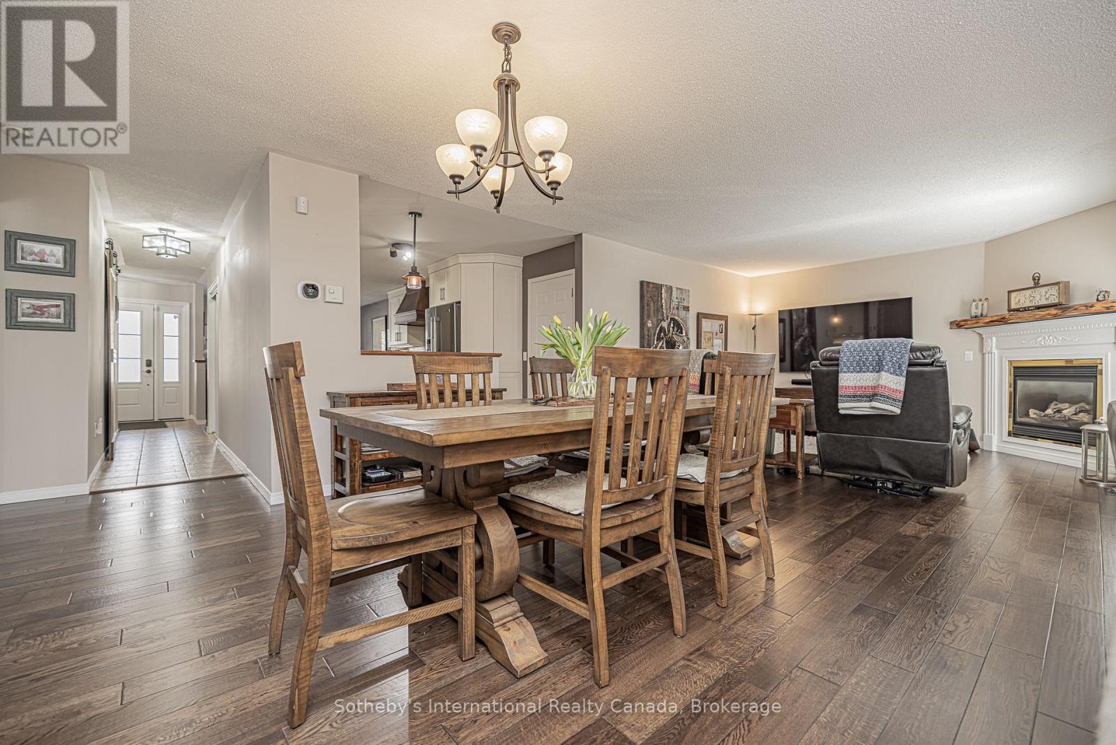 35 Pineridge Gate, Gravenhurst, Ontario  P1P 1Y4 - Photo 12 - X12991112