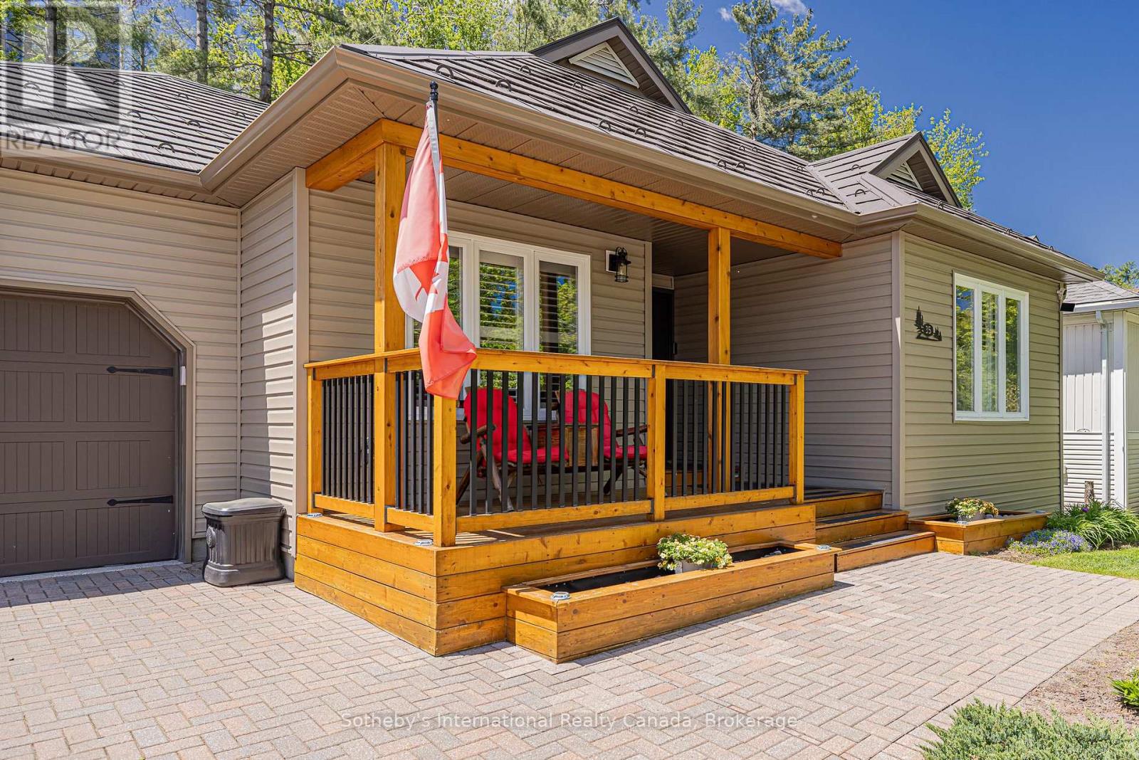 35 Pineridge Gate, Gravenhurst, Ontario  P1P 1Y4 - Photo 3 - X12991112