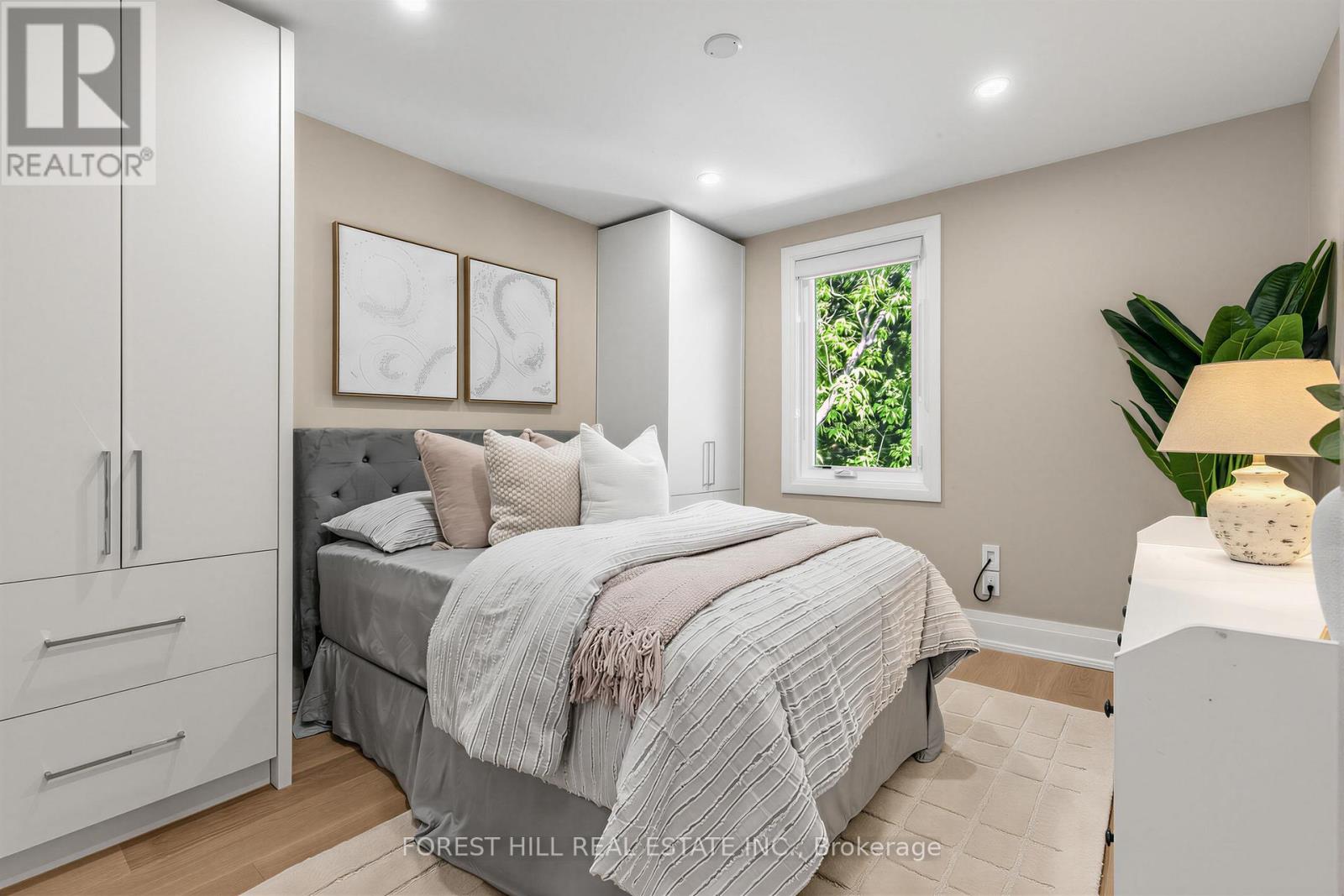 35 Park Hill Road, Toronto, Ontario  M6C 3M8 - Photo 23 - C13220578