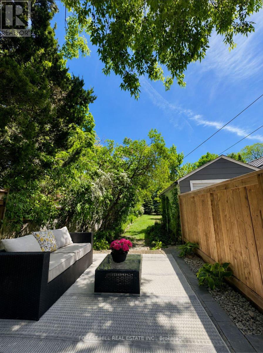 35 Park Hill Road, Toronto, Ontario  M6C 3M8 - Photo 39 - C13220578