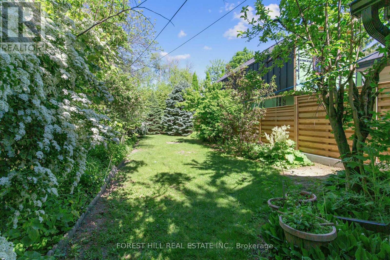 35 Park Hill Road, Toronto, Ontario  M6C 3M8 - Photo 40 - C13220578
